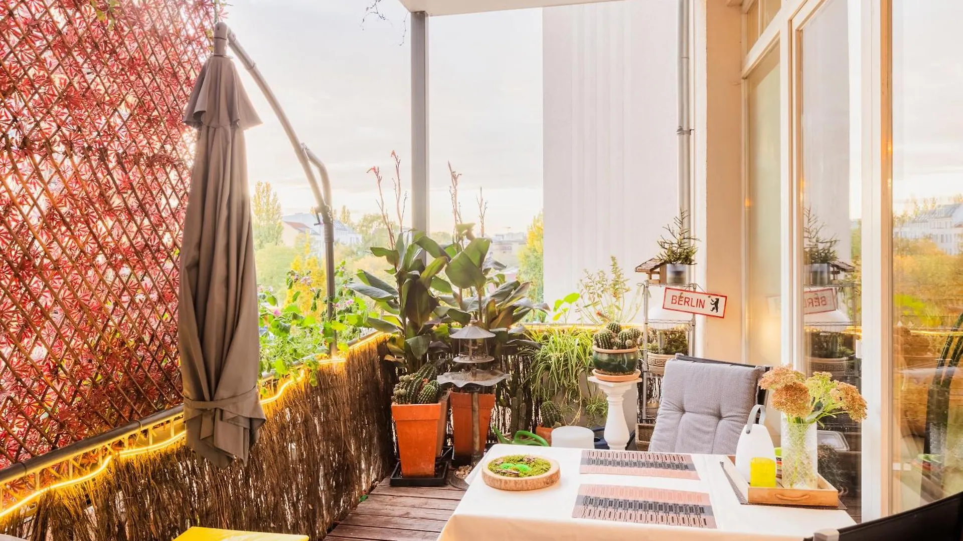 Quit And Central Designer Loft With Elevator Berlin Apartment
